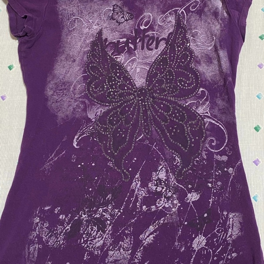 Butterfly Graphic Purple T-Shirt
